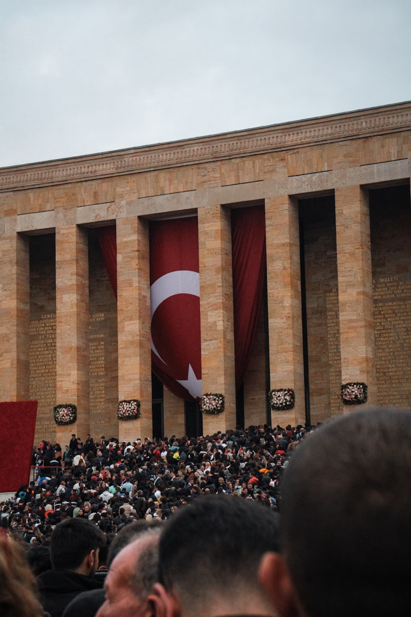 Toptan Askeri Ekipmanlar: Uyku Tulumu, Askı Kayışı, Dizlik-Dirseklik Toptan Askeri Ekipmanlar: Uyku Tulumu, Askı Kayışı, Dizlik-Dirseklik